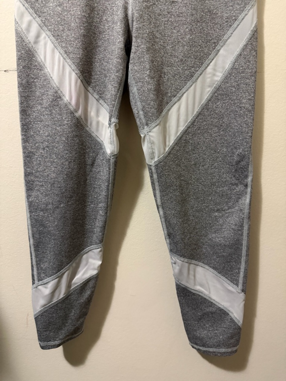 Aerie Chill Play Move leggings - Picture 2 of 5